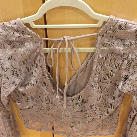 Lace top - Picture 5 of 5